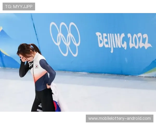 女子短道速滑竞技魅力与技术突破探析:从赛道到金牌的全方位解读 女子短道速滑竞技魅力与技术突破探析:从赛道到金牌的全方位解读